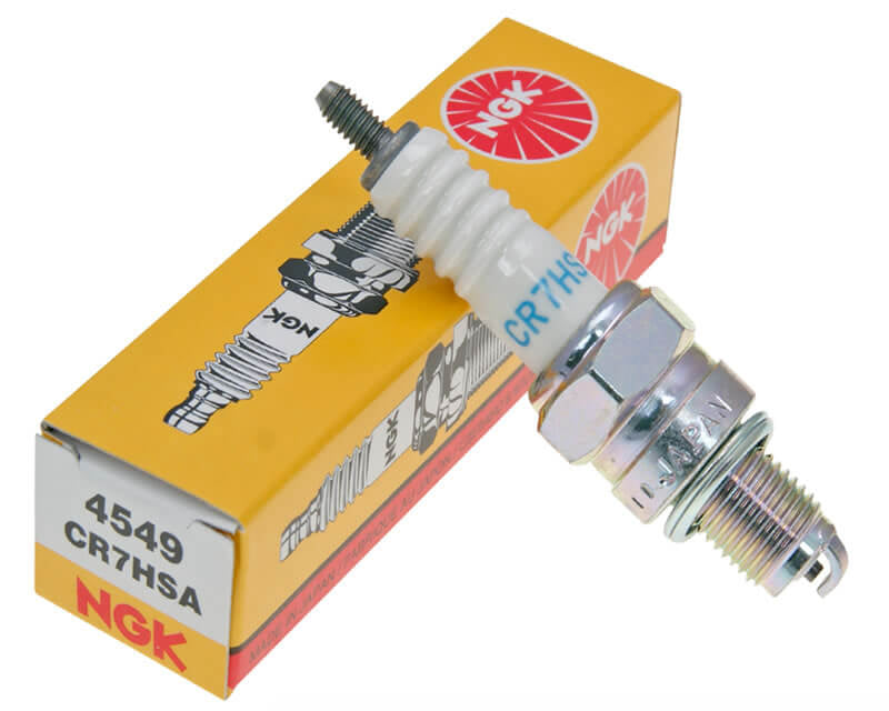 CR7HSA NGK Spark Plug